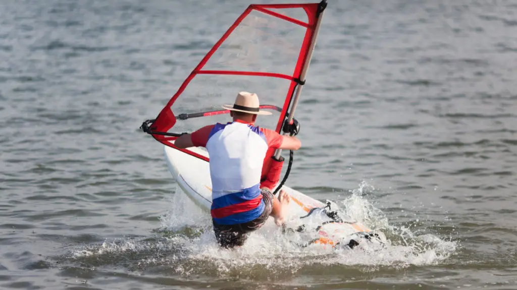 sailing-lesson-when-to-take-it-and-when-to-skip-catamaran-freedom